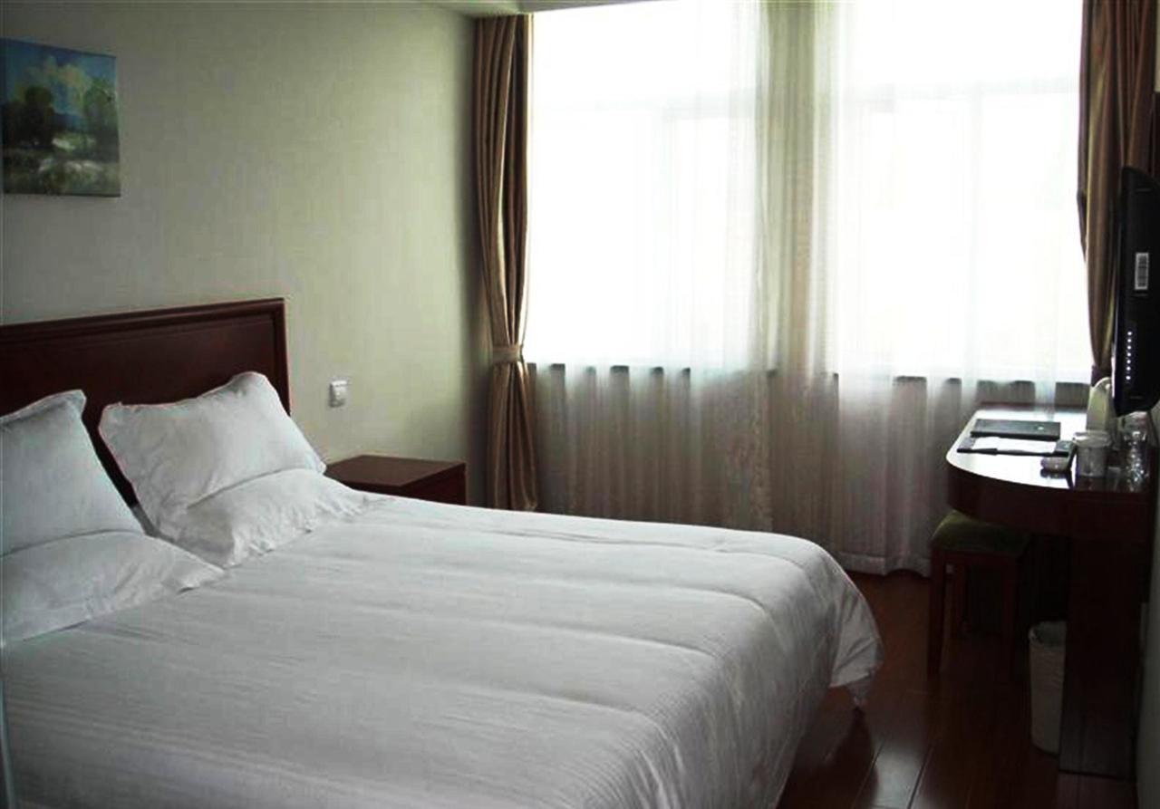 Greentree Guangdahuizhan Express 3* Shanghai